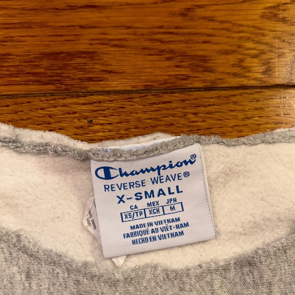 Cropped sweatshirt - Picture 4 of 6